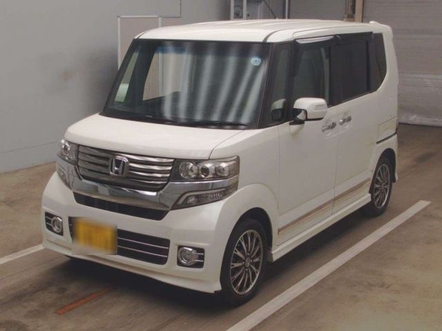 30001 Honda N box JF1 2013 г. (TAA Kantou)